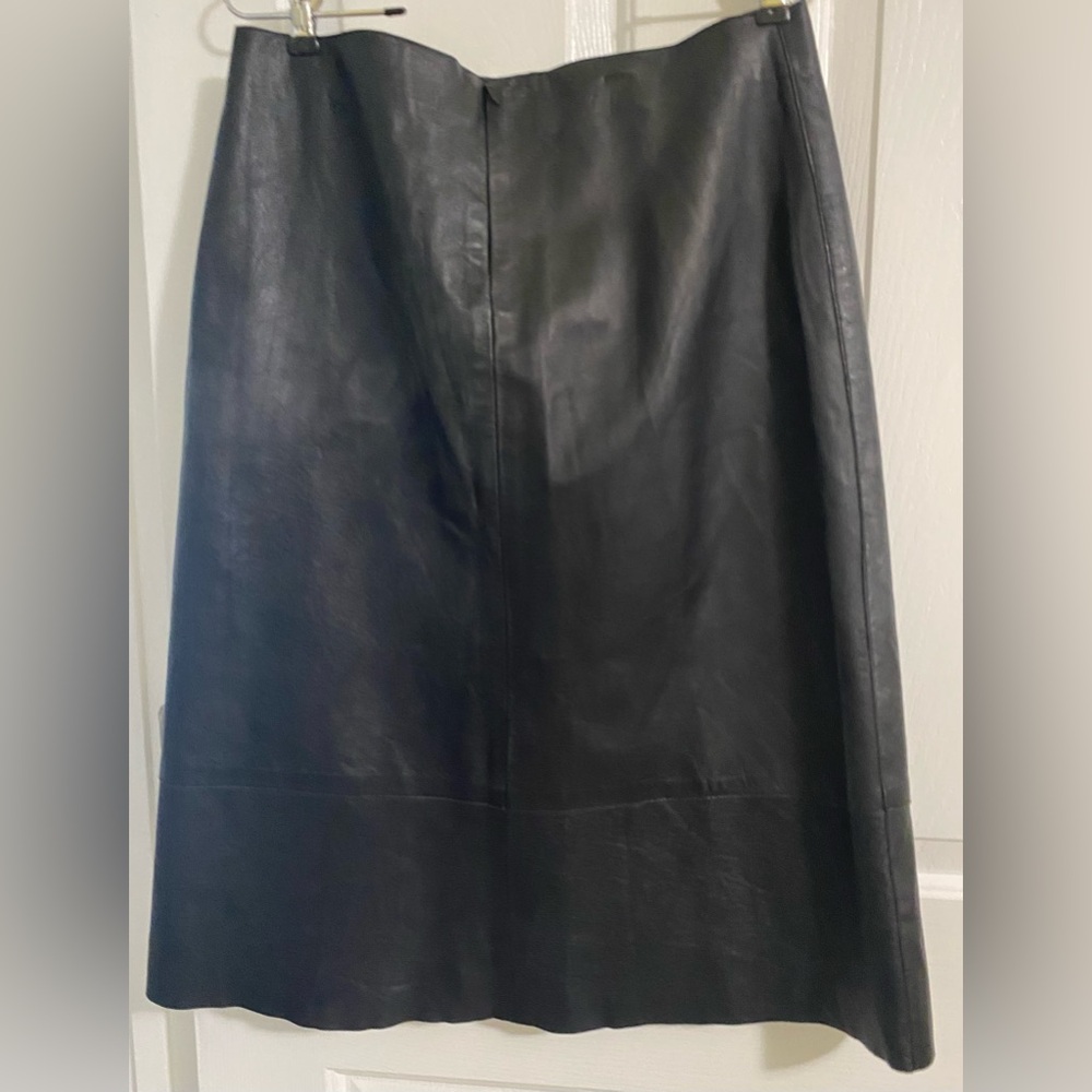 MICHOU.. WOMENS Elegant Black Leather Skirt